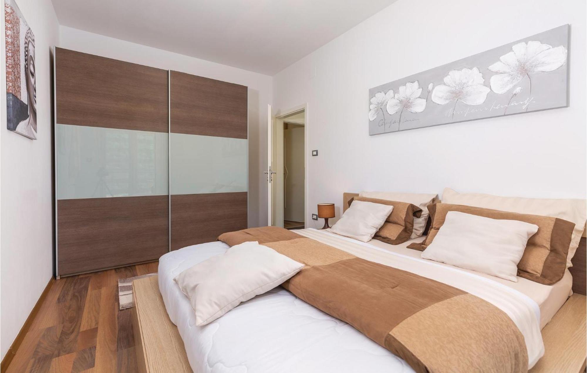 Gorgeous Apartment In Labin With Kitchen Ngoại thất bức ảnh